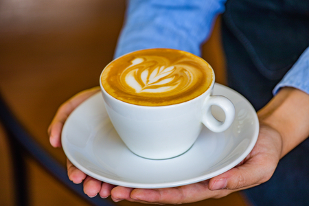 Caffeine Content in AeroPress Coffee: What Home Brewers Should Know