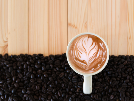 Pregnancy and Coffee: Understanding the Risks of Regular vs. Decaf